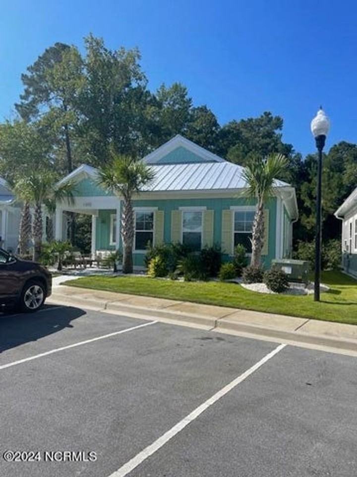 1355 Albacore Loop - Photo 3 of 25