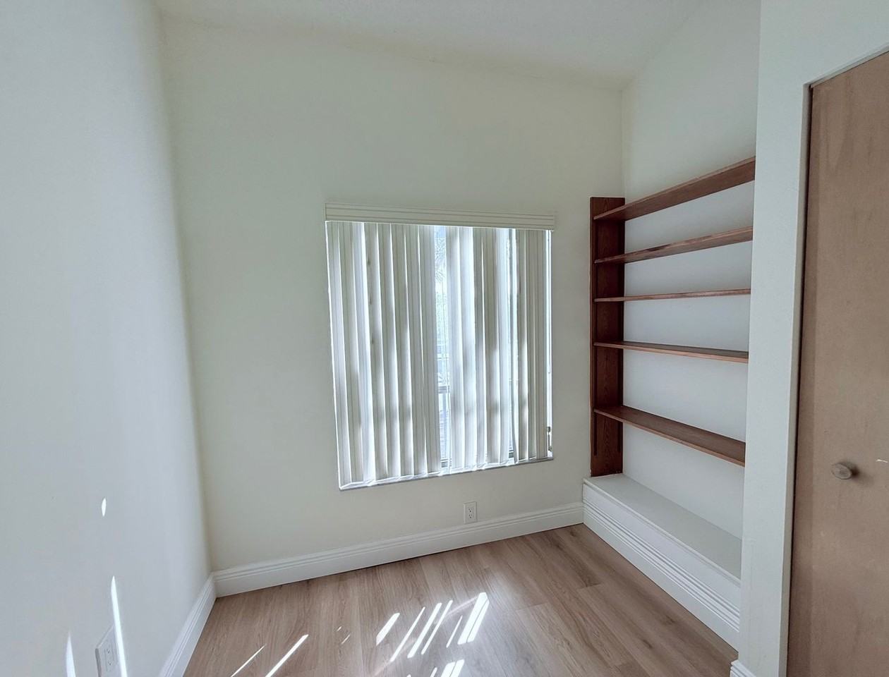 7230 Cloister Drive - Photo 6 of 22