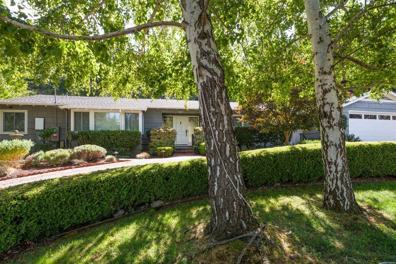 1537 Escondido Way - Photo 2 of 28