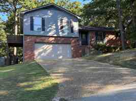 featured image of 8 Shadywood Ct