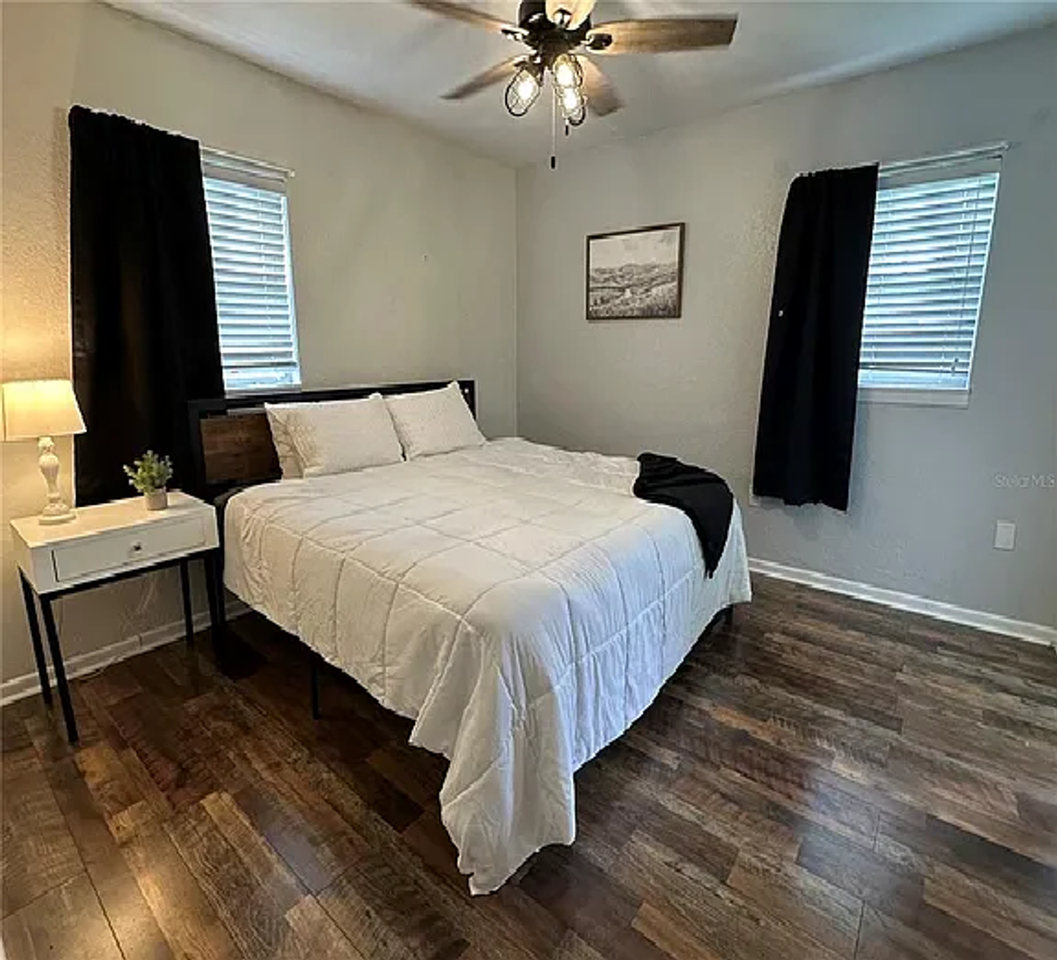 960 Lila St - Photo 5 of 11