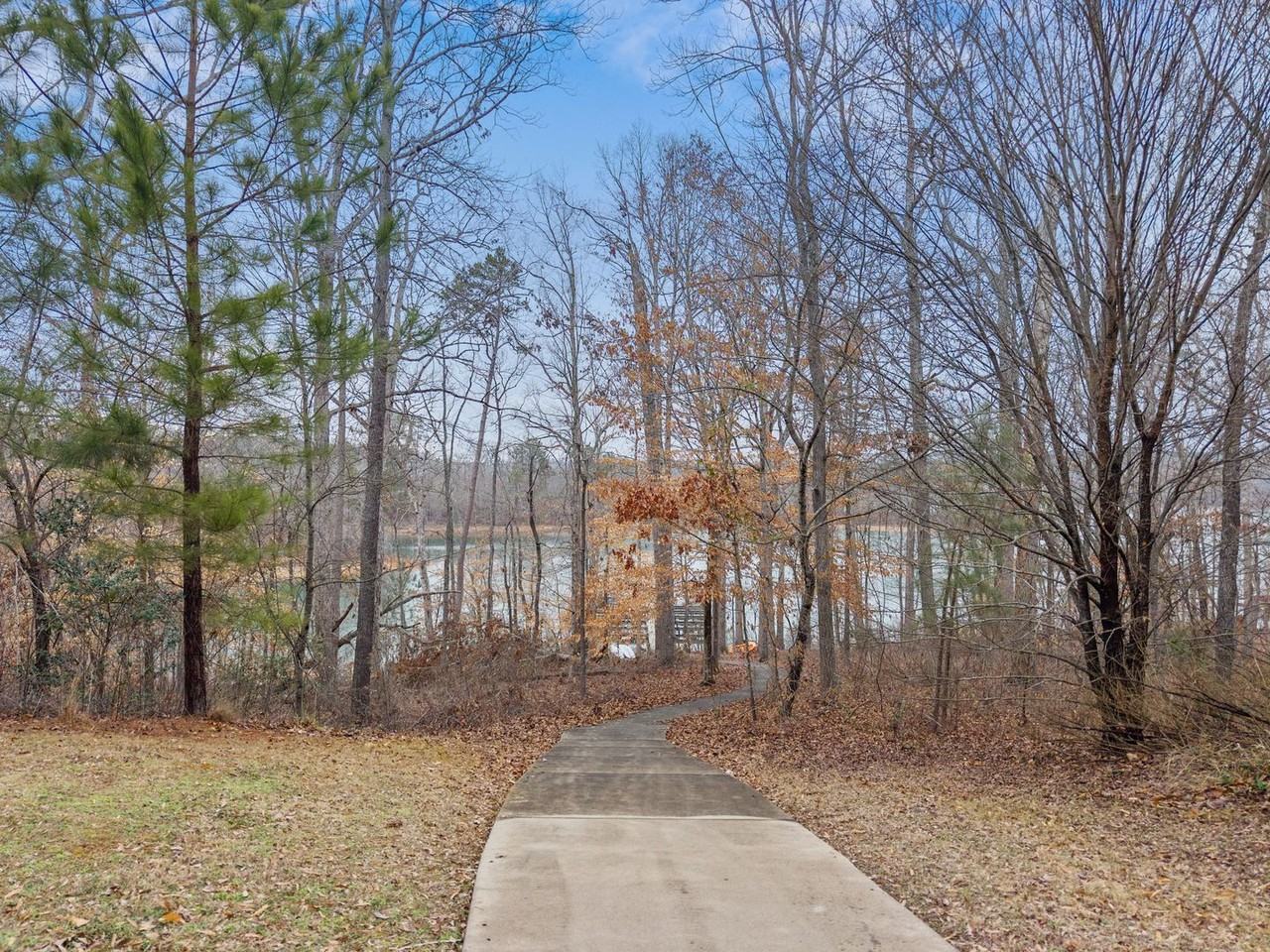 1131 Harts Ridge Dr - Photo 7 of 13