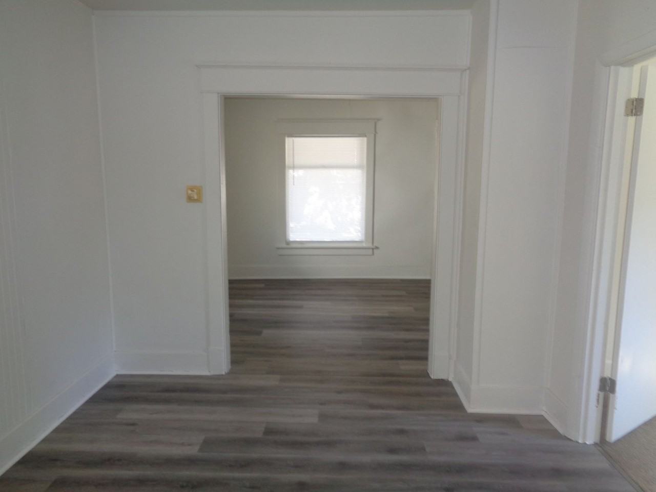 11 - Photo 2 of 11