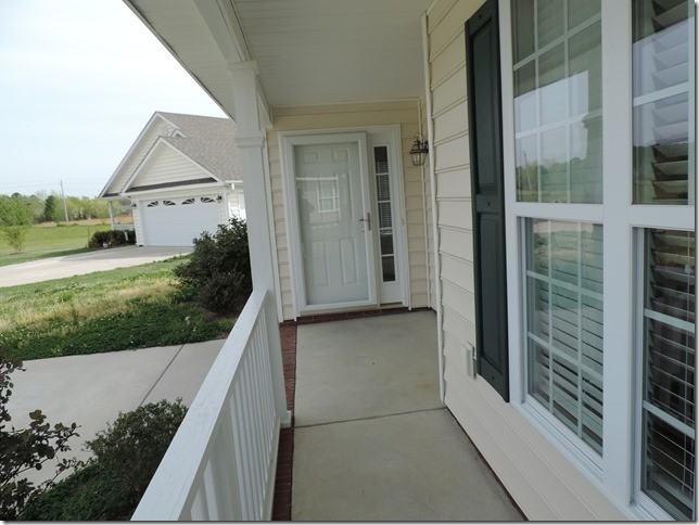 3800 Sabre Ln - Photo 3 of 23