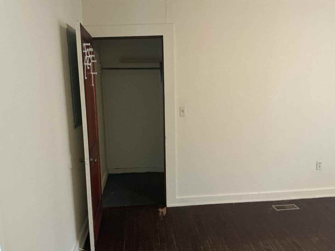 1106 1106 1/2 A- Roosevelt St. - Photo 5 of 10