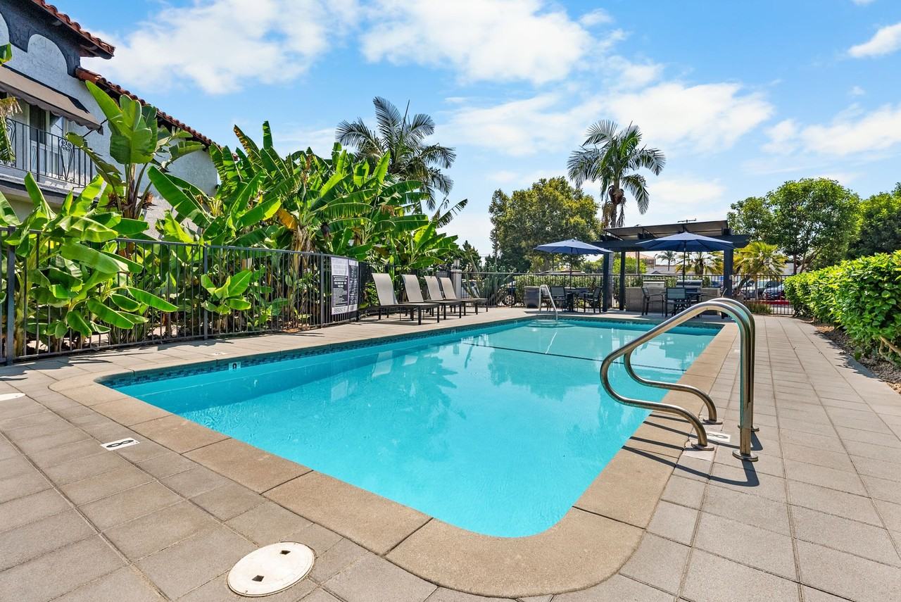 Porto Bella Apartments - Photo 2 of 33