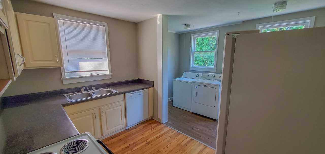 Hall St - Photo 4 of 20