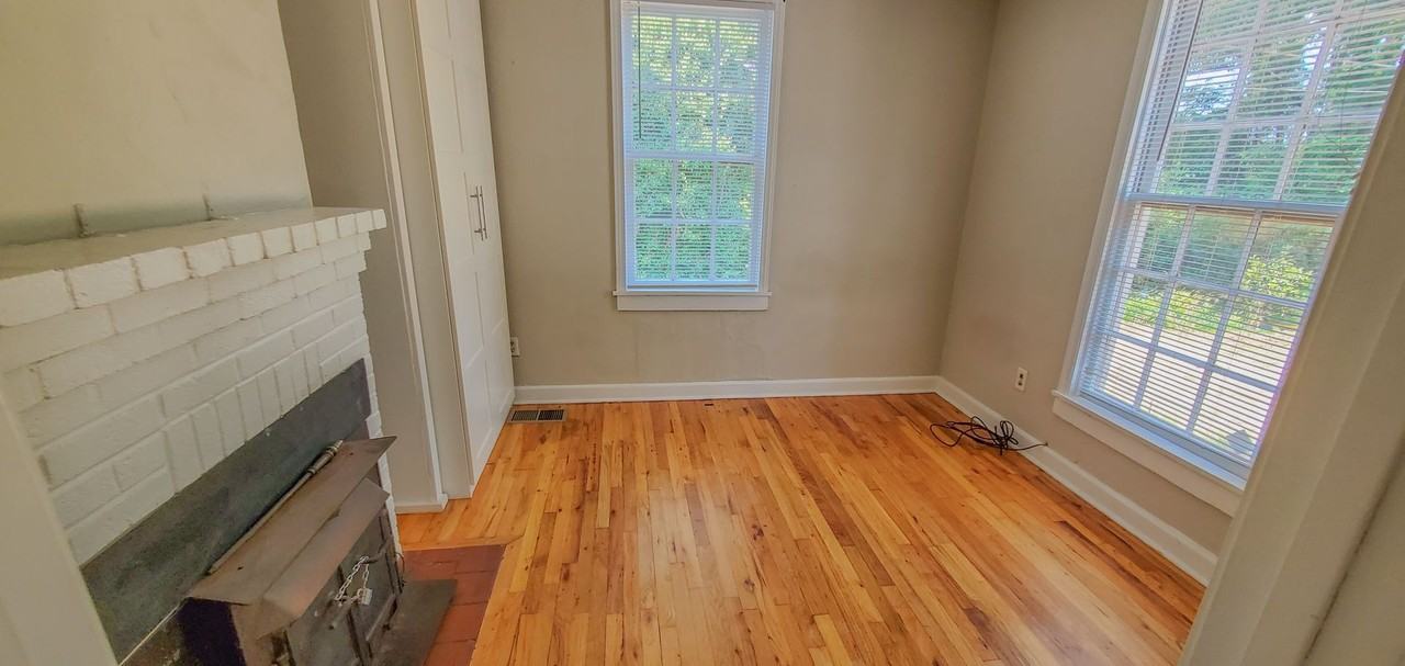 Hall St - Photo 7 of 20
