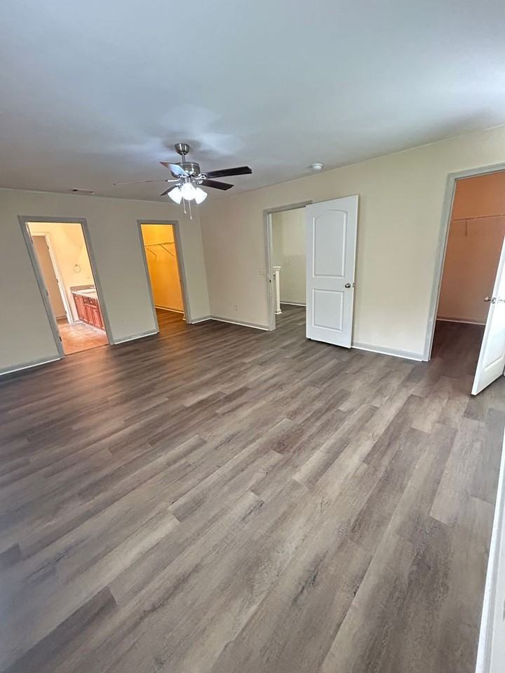 52 Ristona Dr - Photo 6 of 16