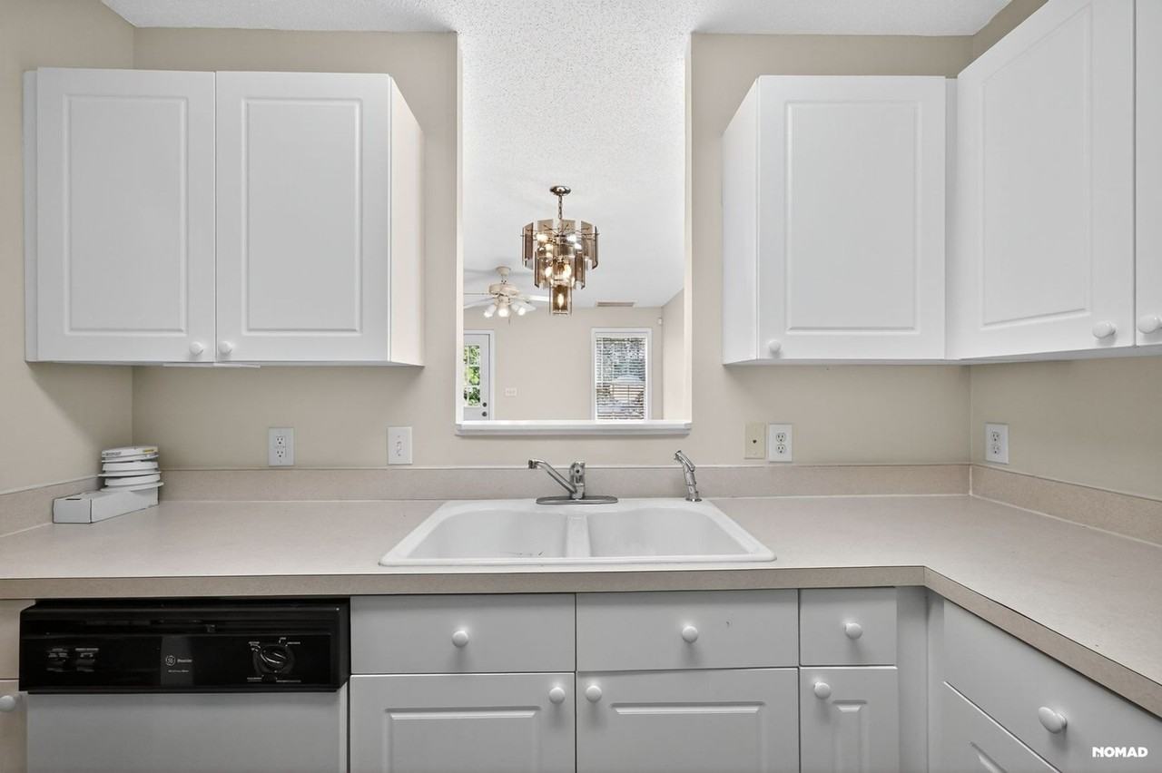 2505 Bay Harbor Dr - Photo 5 of 27