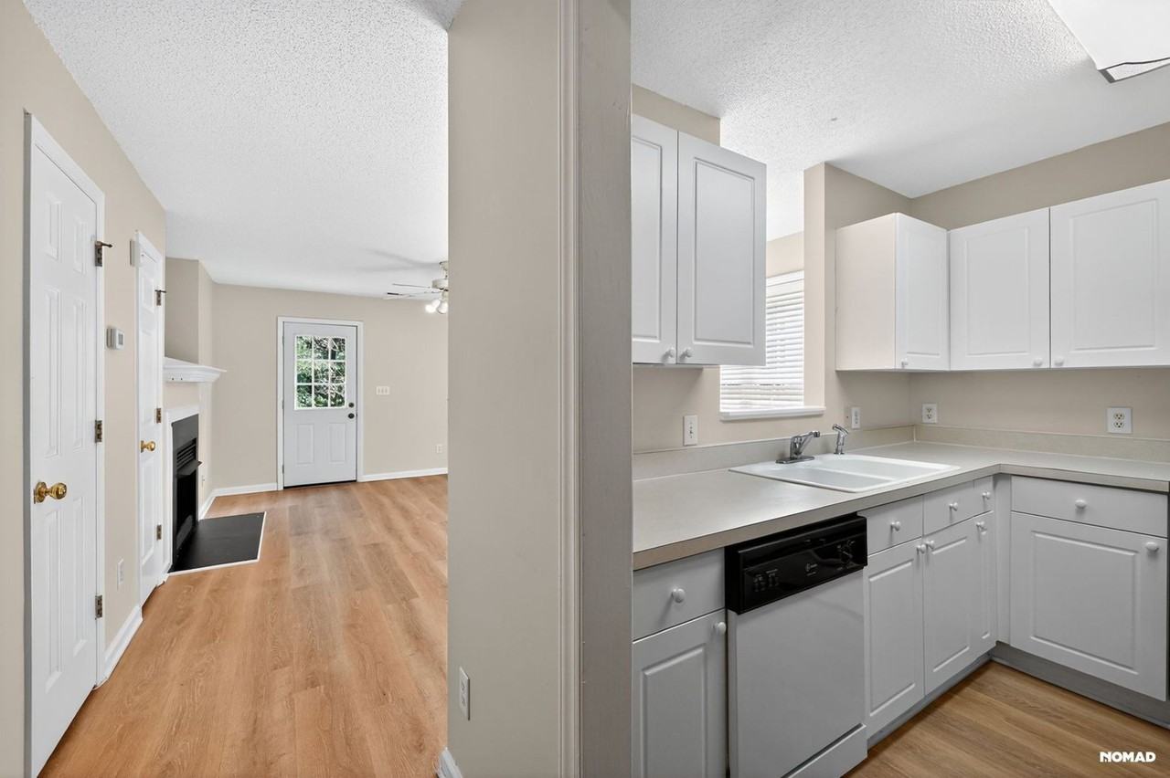 2505 Bay Harbor Dr - Photo 6 of 27