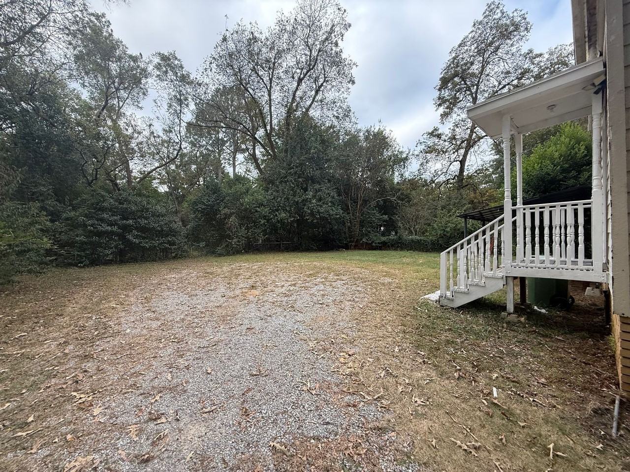 144 Clanton Ave - Photo 4 of 21