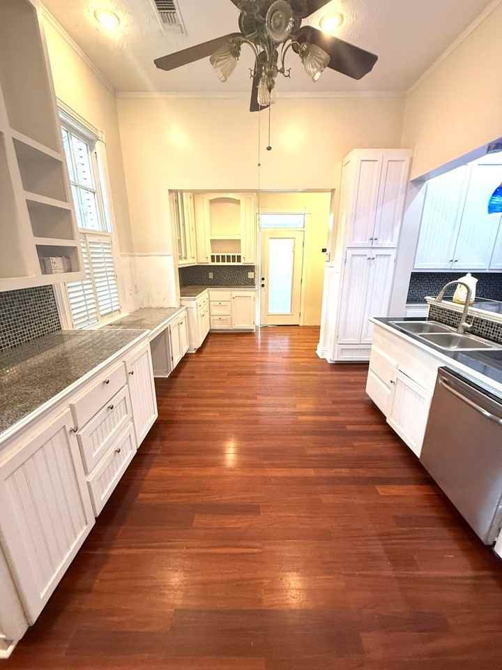 144 Clanton Ave - Photo 7 of 21