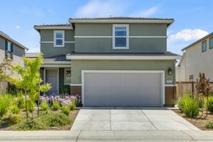 featured image of 7657 Bracer Way