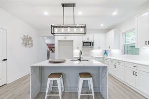 featured image of 7806 Comal St #B