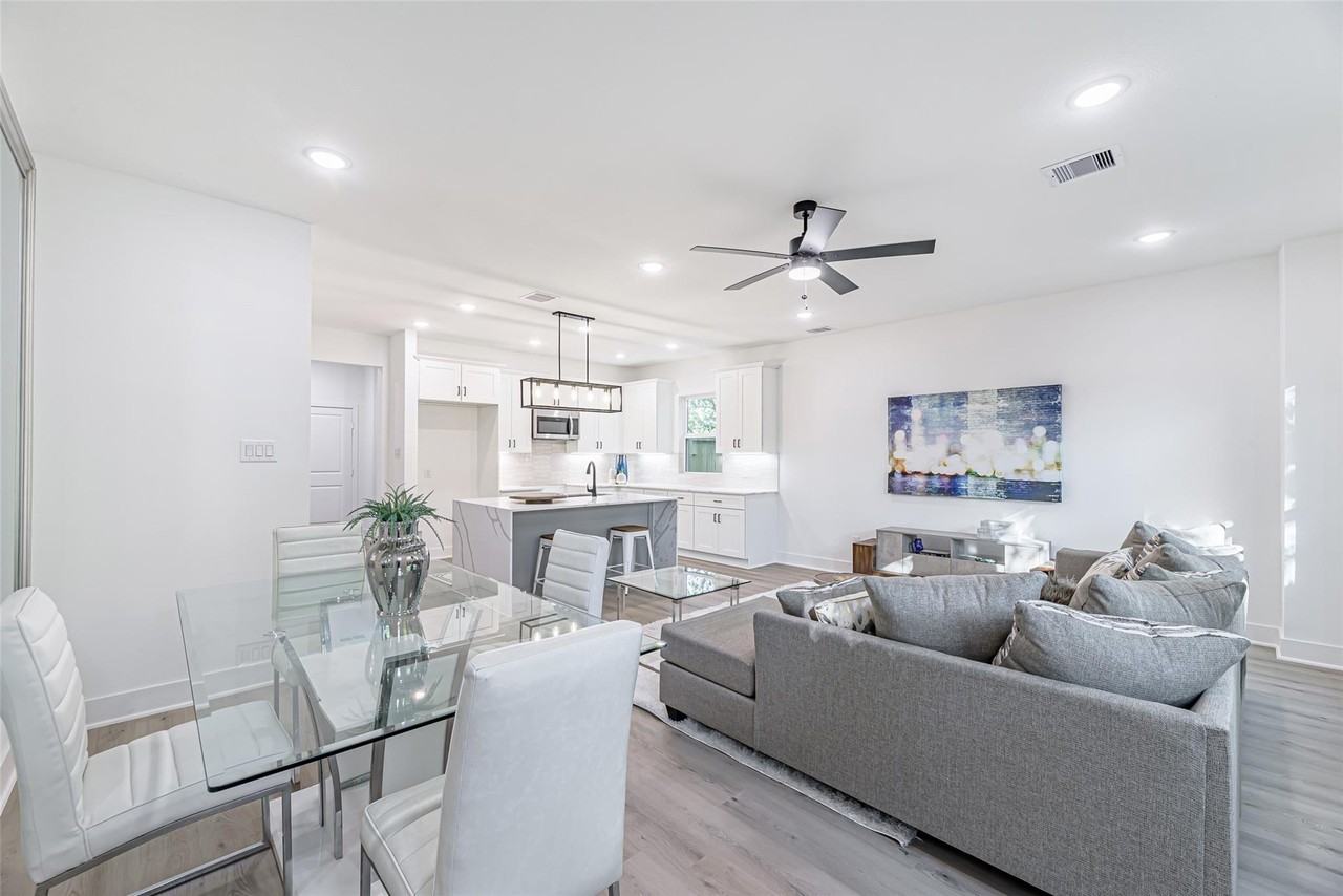 7806 Comal St #B - Photo 7 of 22