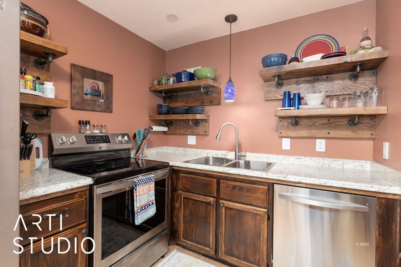 835 Mesquite Springs Dr #201 - Photo 5 of 18