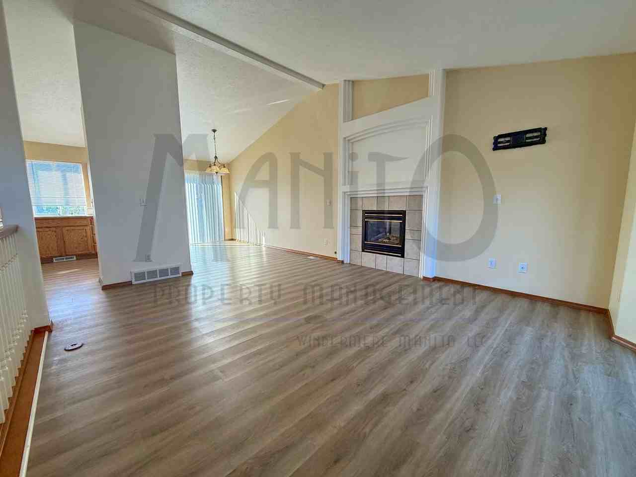 15921 N Franklin St - Photo 6 of 21