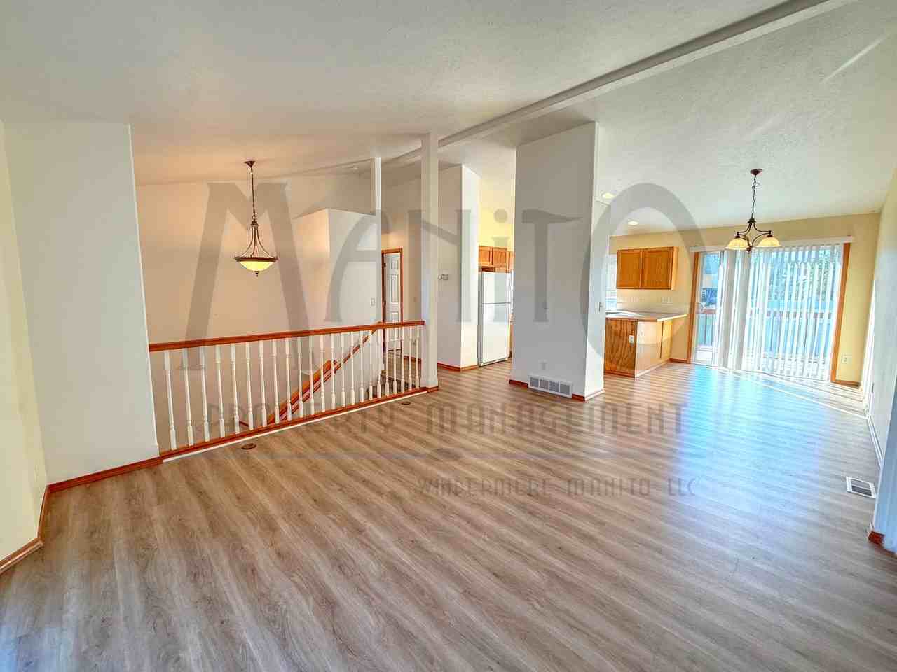 15921 N Franklin St - Photo 7 of 21