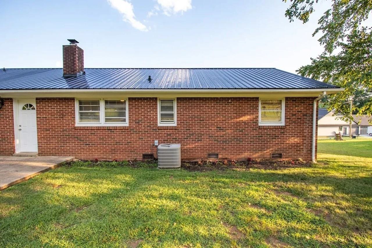 65 Battle St - Photo 2 of 13