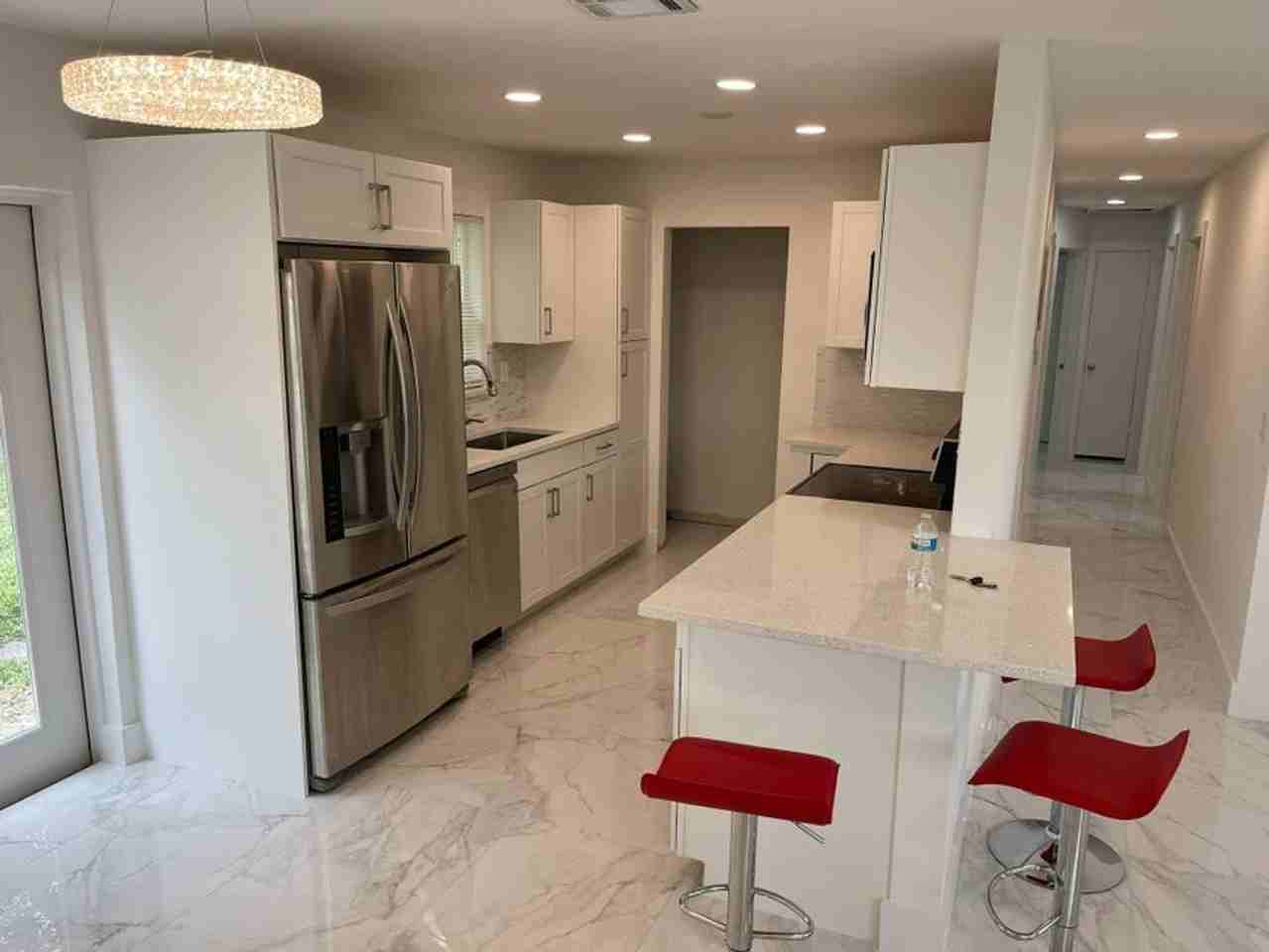 372 Nw 4th Ct - Photo 2 of 12