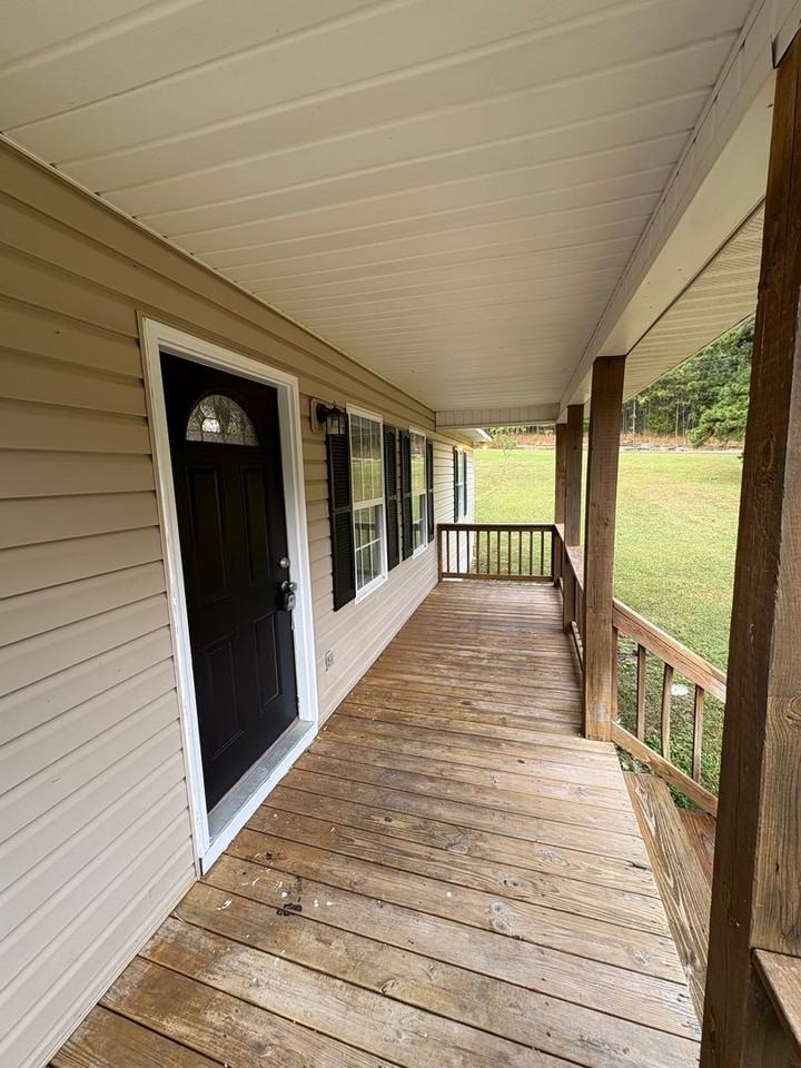 521 Dogwood Dr - Photo 3 of 21