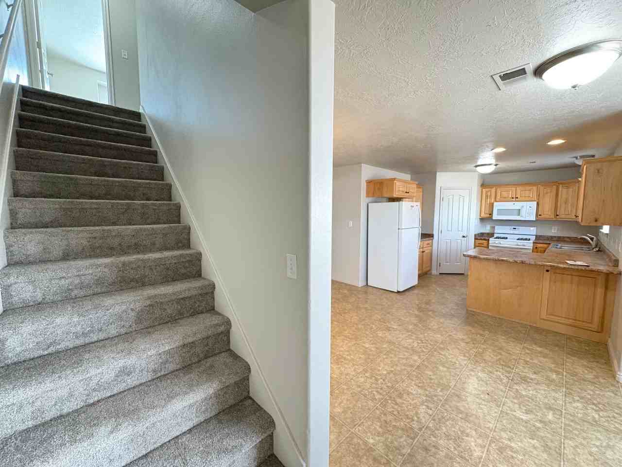 1914 W Clark Pkwy N - Photo 5 of 20