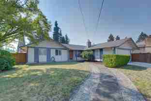 12157 Se 68th Pl - Photo 1 of 1