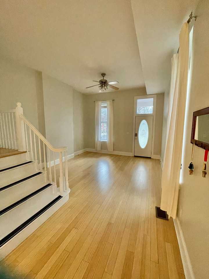 208 Oak St #NA - Photo 6 of 34
