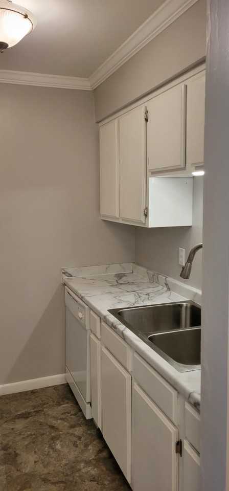 420 Walton Ln #J48 - Photo 5 of 16