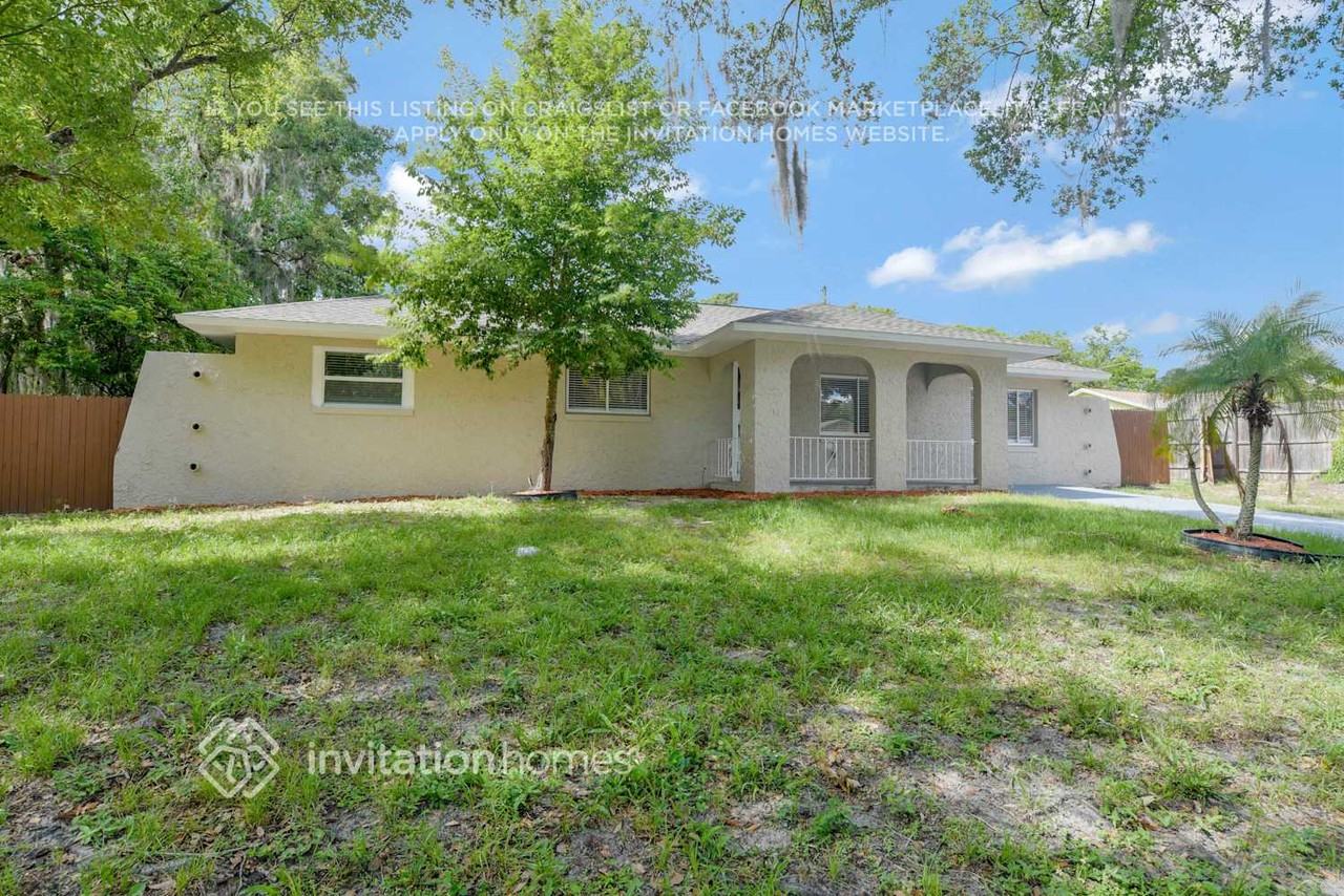 4668 Donovan St - Photo 3 of 26