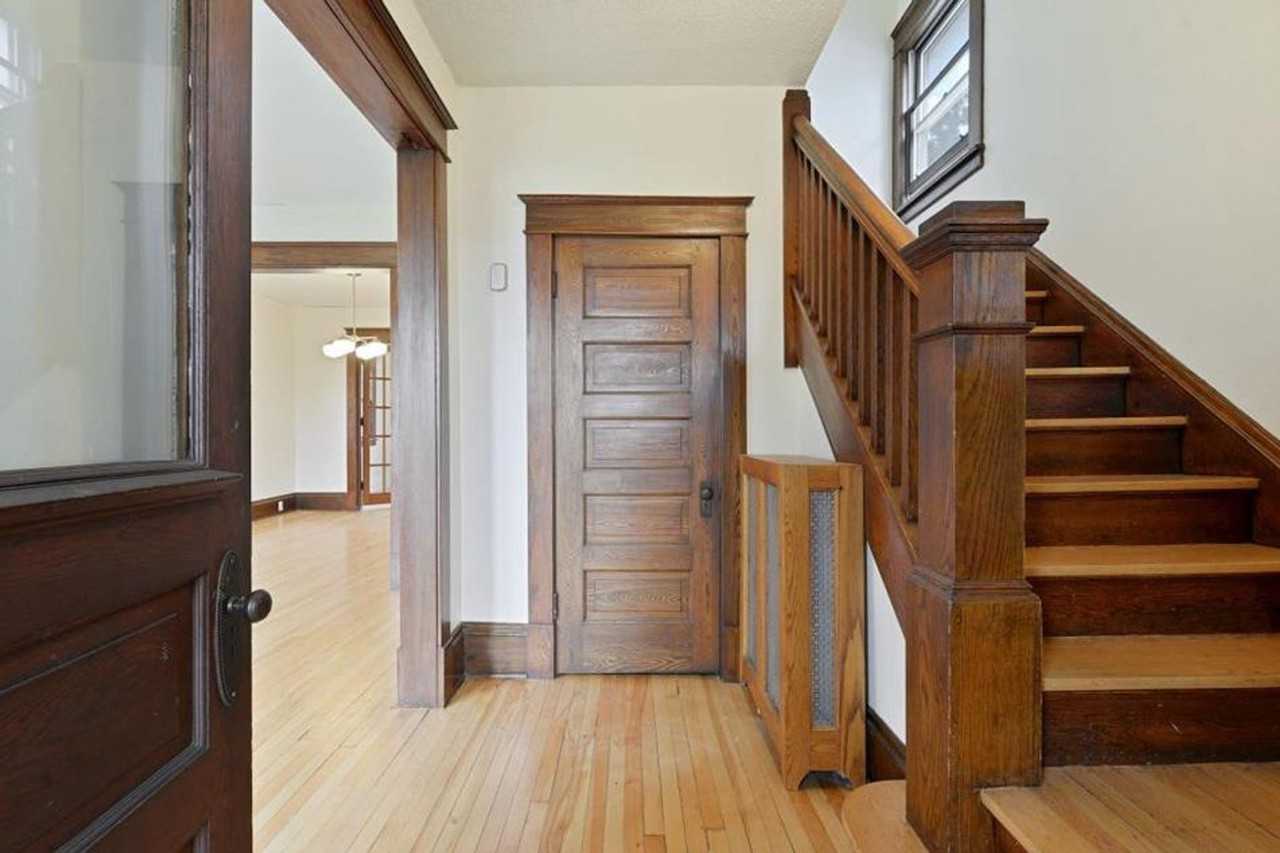 1284 Taylor Ave W - Photo 5 of 18