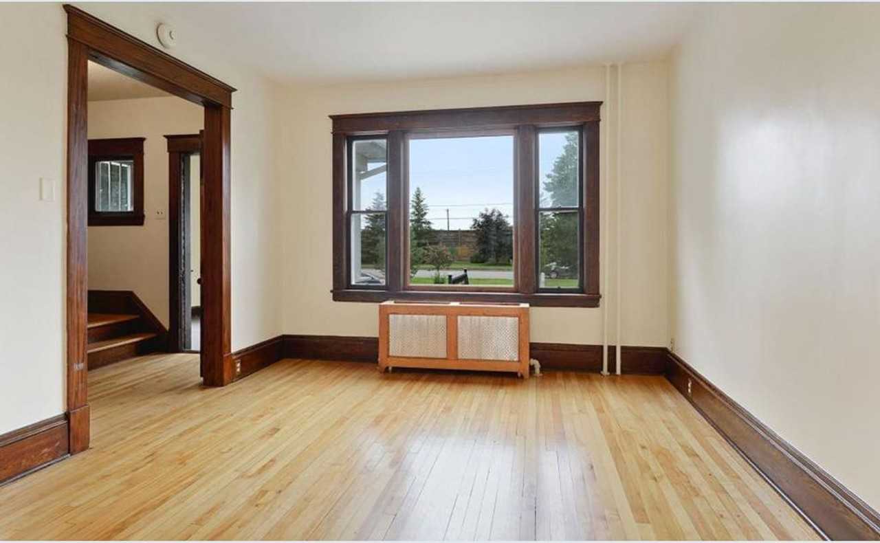 1284 Taylor Ave W - Photo 6 of 18