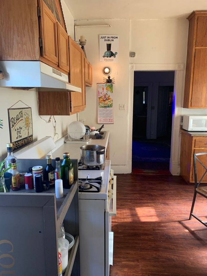 1025-12 - Photo 5 of 10