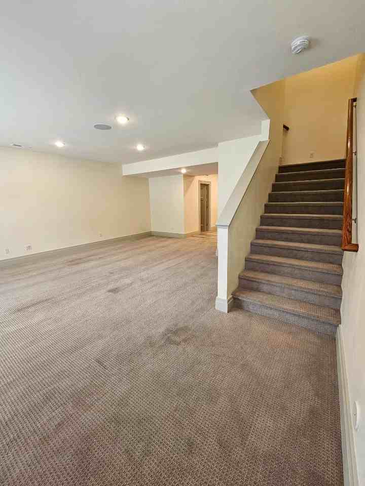 875 S Lincoln Ave - Photo 5 of 20