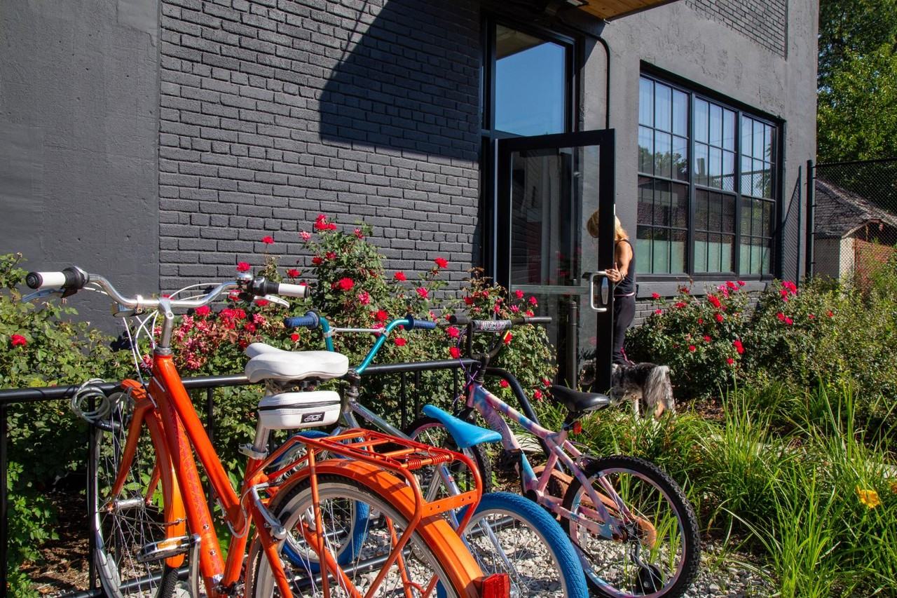 40 Hague - Photo 2 of 30