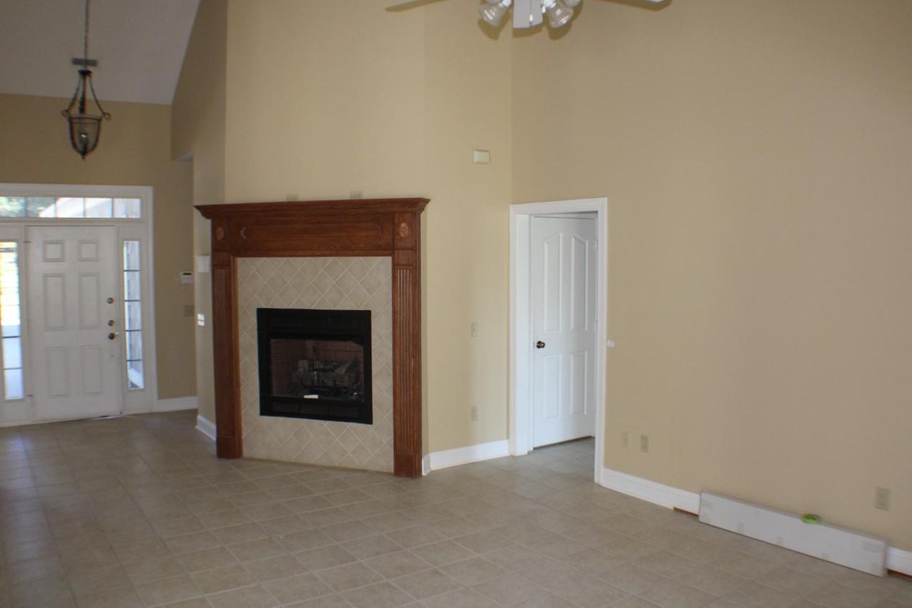 3437 Woodland Ct - Photo 5 of 11