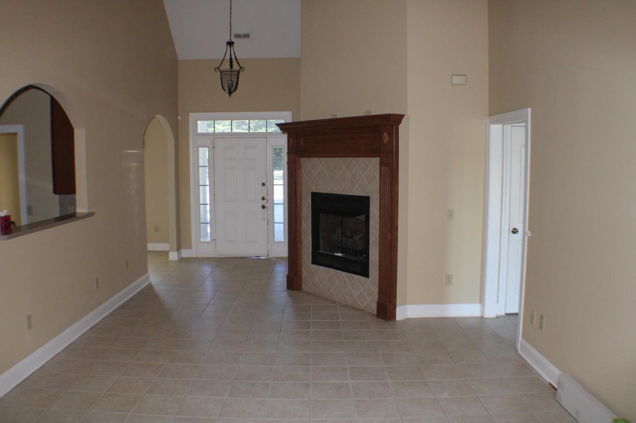 3437 Woodland Ct - Photo 6 of 11