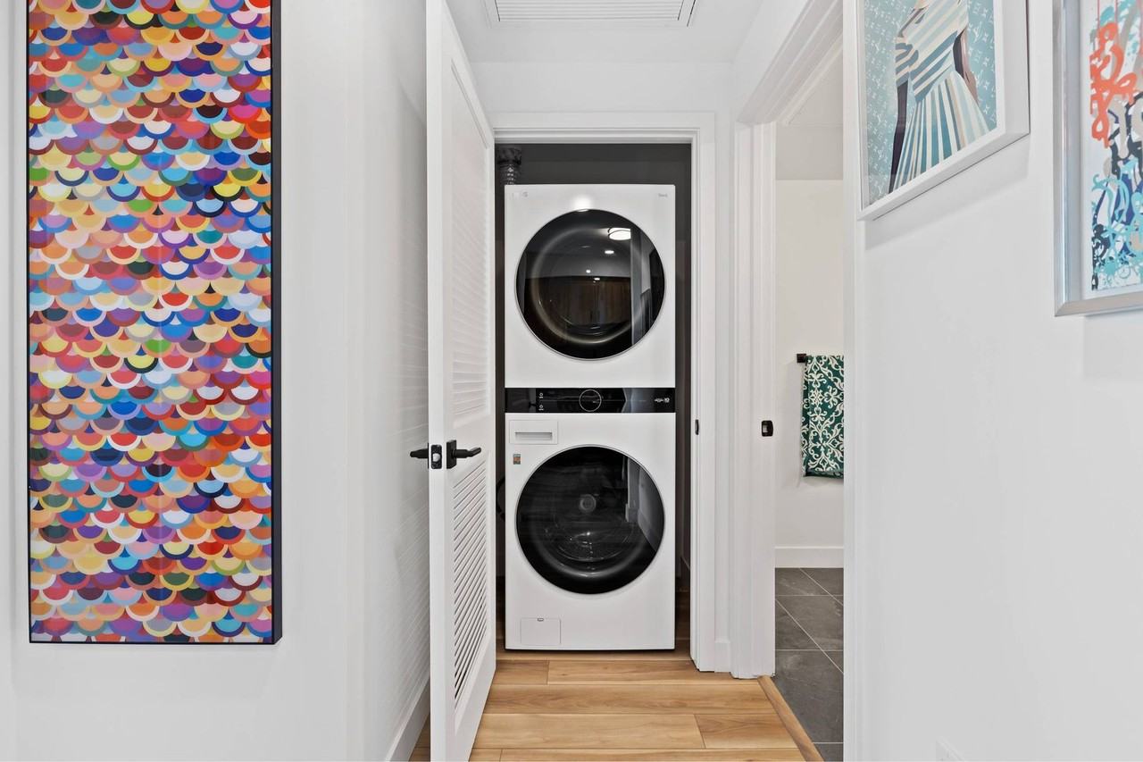 MODERNO Axis Luxury Living - Photo 6 of 50