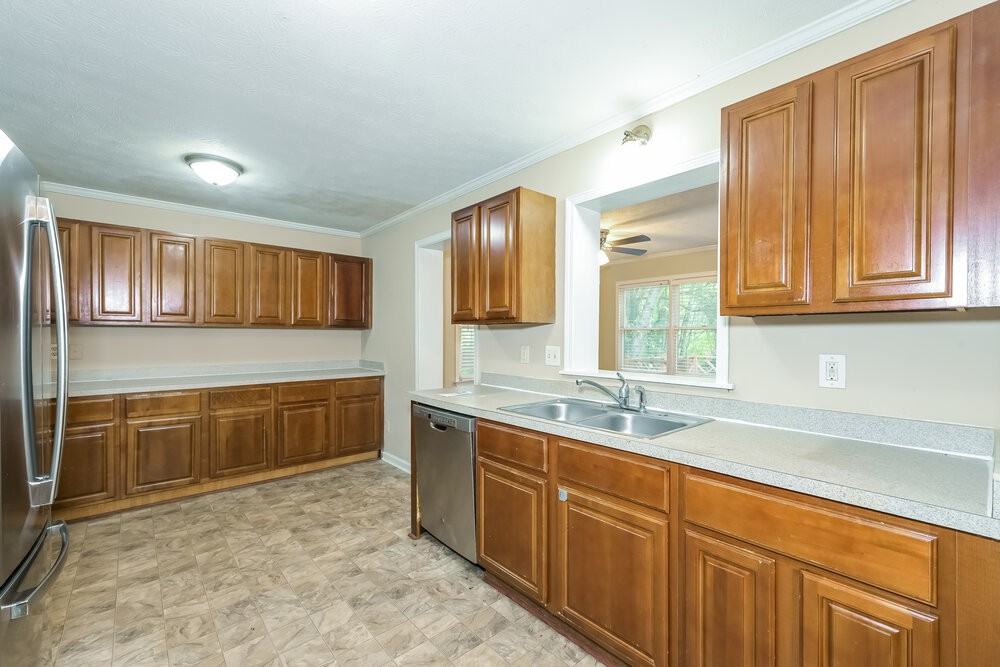 1560 Cherry Hill Ct Sw - Photo 6 of 16