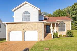 featured image of 2908 Split Oak Trl