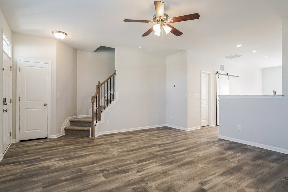 154 Rosemary St - Photo 4 of 17