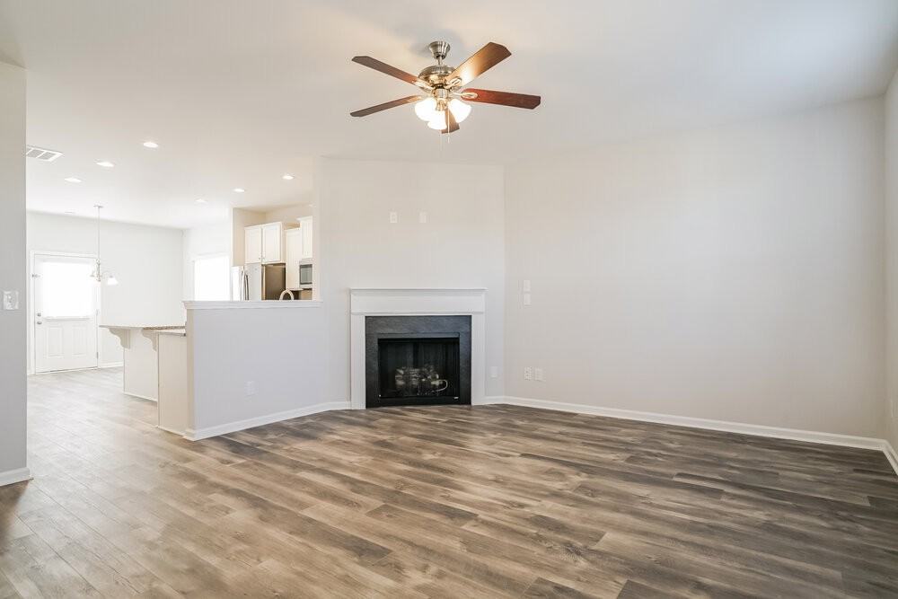 154 Rosemary St - Photo 5 of 17