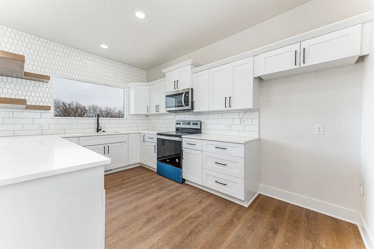 1260 N Main St - Photo 7 of 30