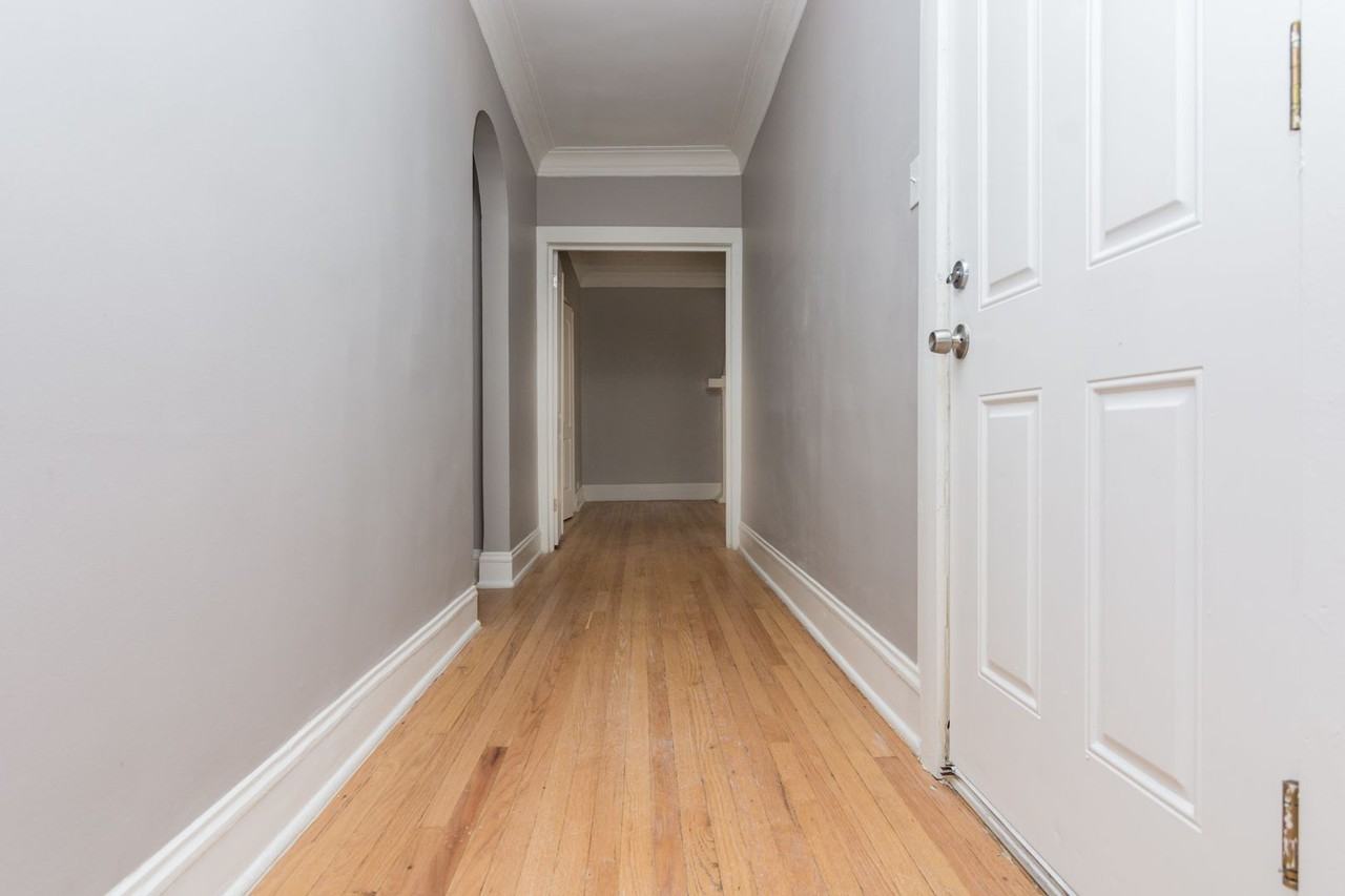 7616 S. Phillips Ave - Photo 2 of 8