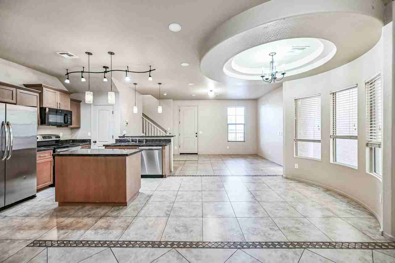 2060 East Heartwood Lane - Photo 6 of 28