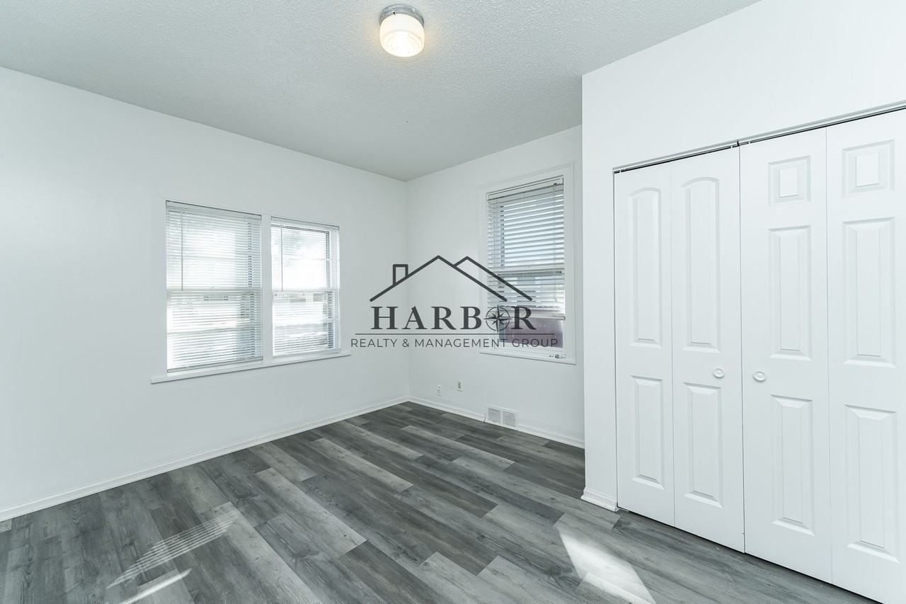 315 5th Ave Nw - Photo 6 of 20