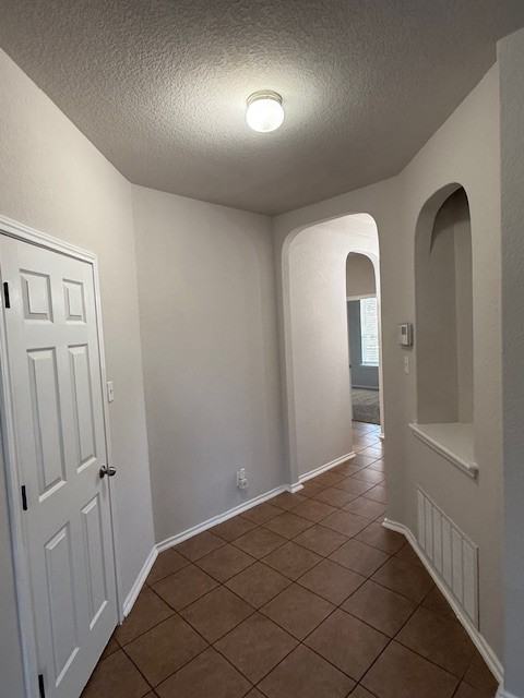 175 Katherine Way - Photo 7 of 50