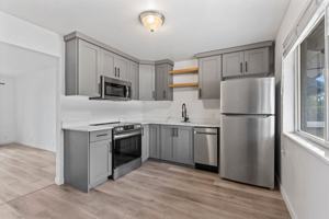 featured image of 2614 S Green St