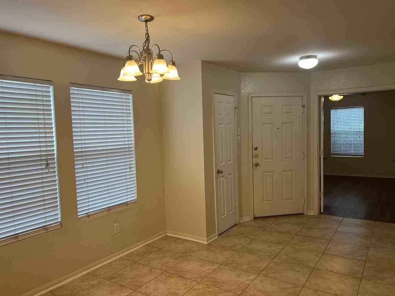 5701 Capricorn Loop - Photo 6 of 17